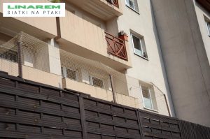 montaz konstrukcji na taras przeciw ptakom trzebinia, zabezpieczenie tarasu siatka trzebinia, konstrukcja osiatkowanie balkon trzebinia