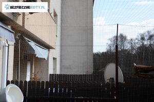 zabezpieczenie tarasu siatka dla kota, montaz siatki przeciw wypadnieciu kota, siatka na kota taras, siatki dla kota krakow montaz