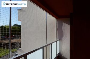 zabezpieczenie balkonu siatka kot konstrukcja, montaz siatki dla kota krakow, stalowa konstrukcja balkon, osiatkowanie balkon kot